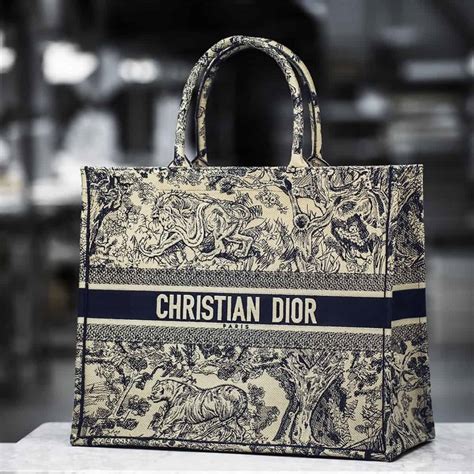 how to tell if a christian dior bag is real - Christian Dior knockoff handbags.